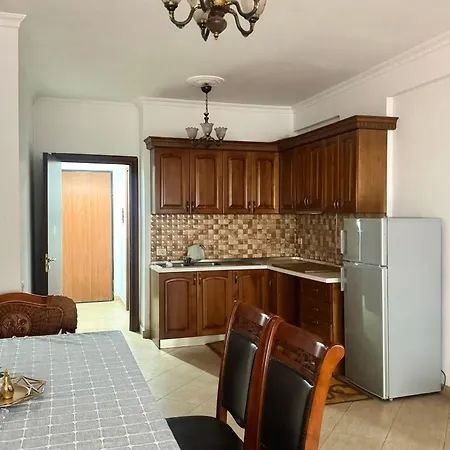Terminal Comfort Apartamento Tirana